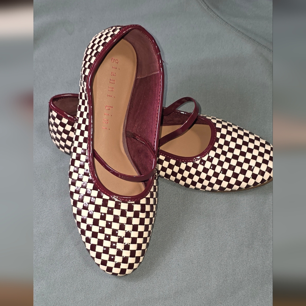 Gianni Bini, the Rhett Woven Patent Leather Checkered Detail Mary Jane Ballerina - Picture 4 of 6